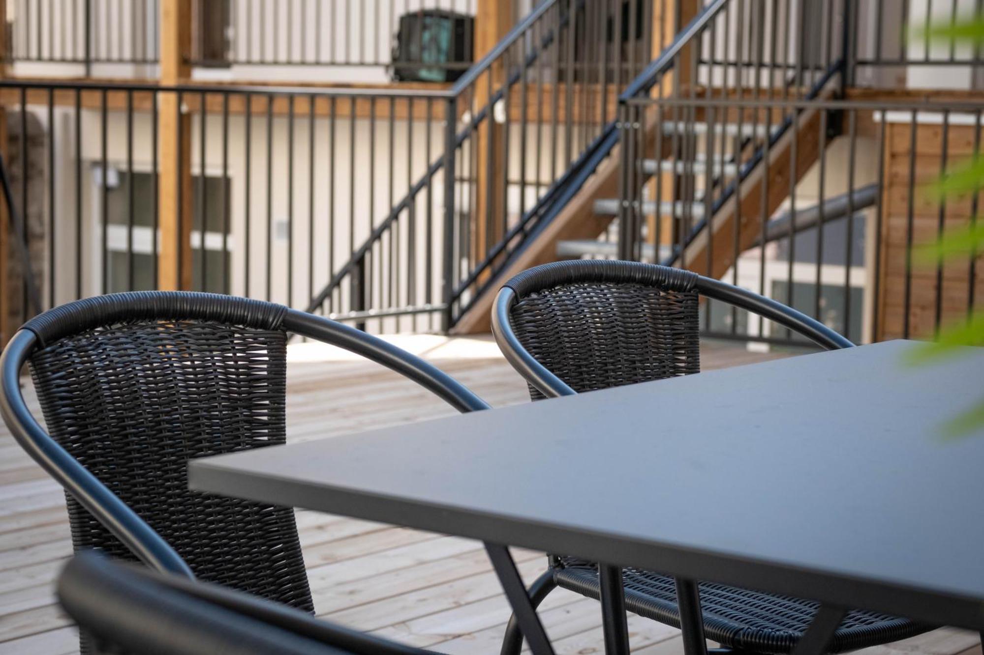 Bibemus Casa Maja - Baignoire Balneo - Parking - Terrasse Apartment Сент Етиен Екстериор снимка