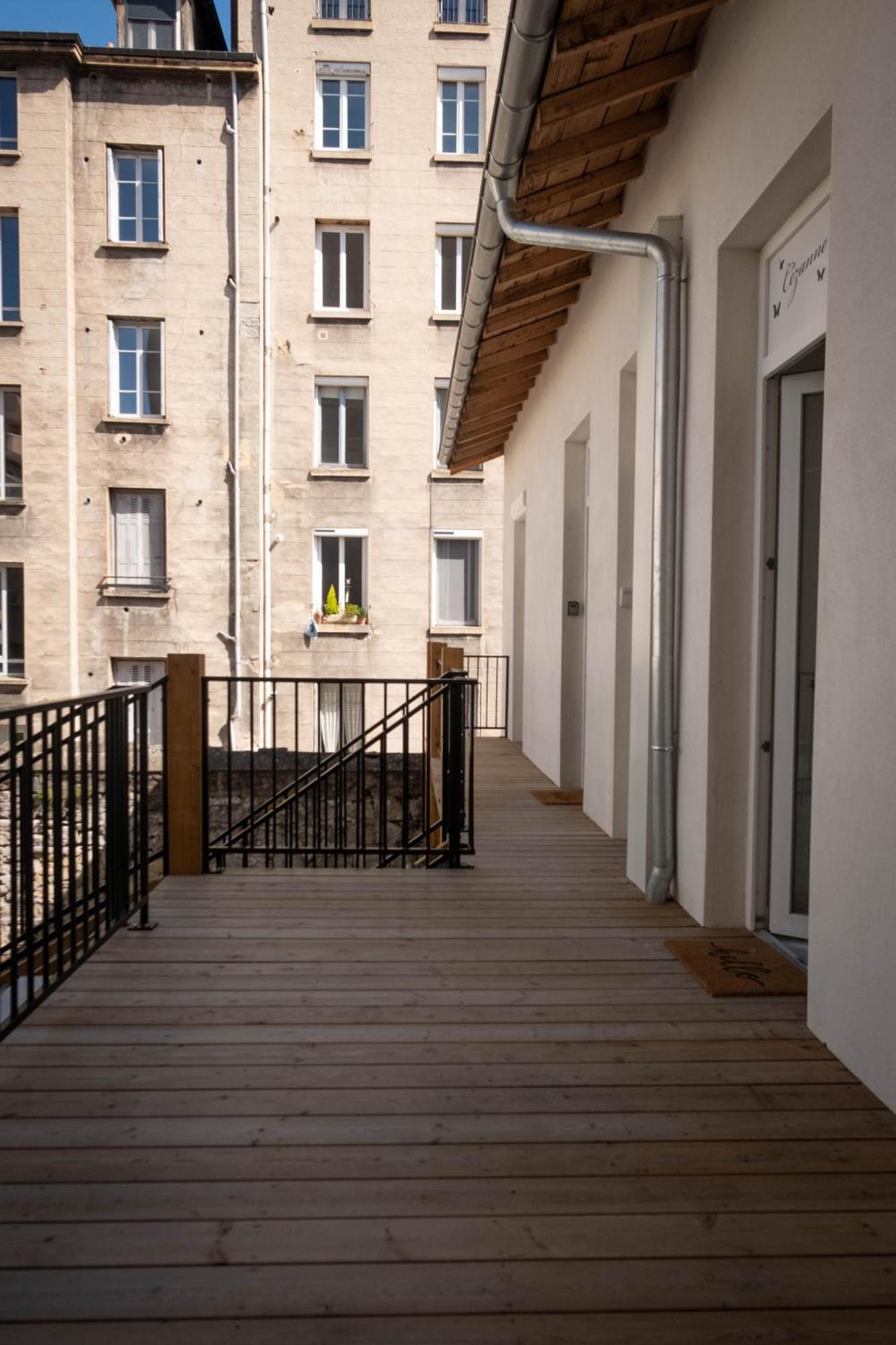 Bibemus Casa Maja - Baignoire Balneo - Parking - Terrasse Apartment Сент Етиен Екстериор снимка