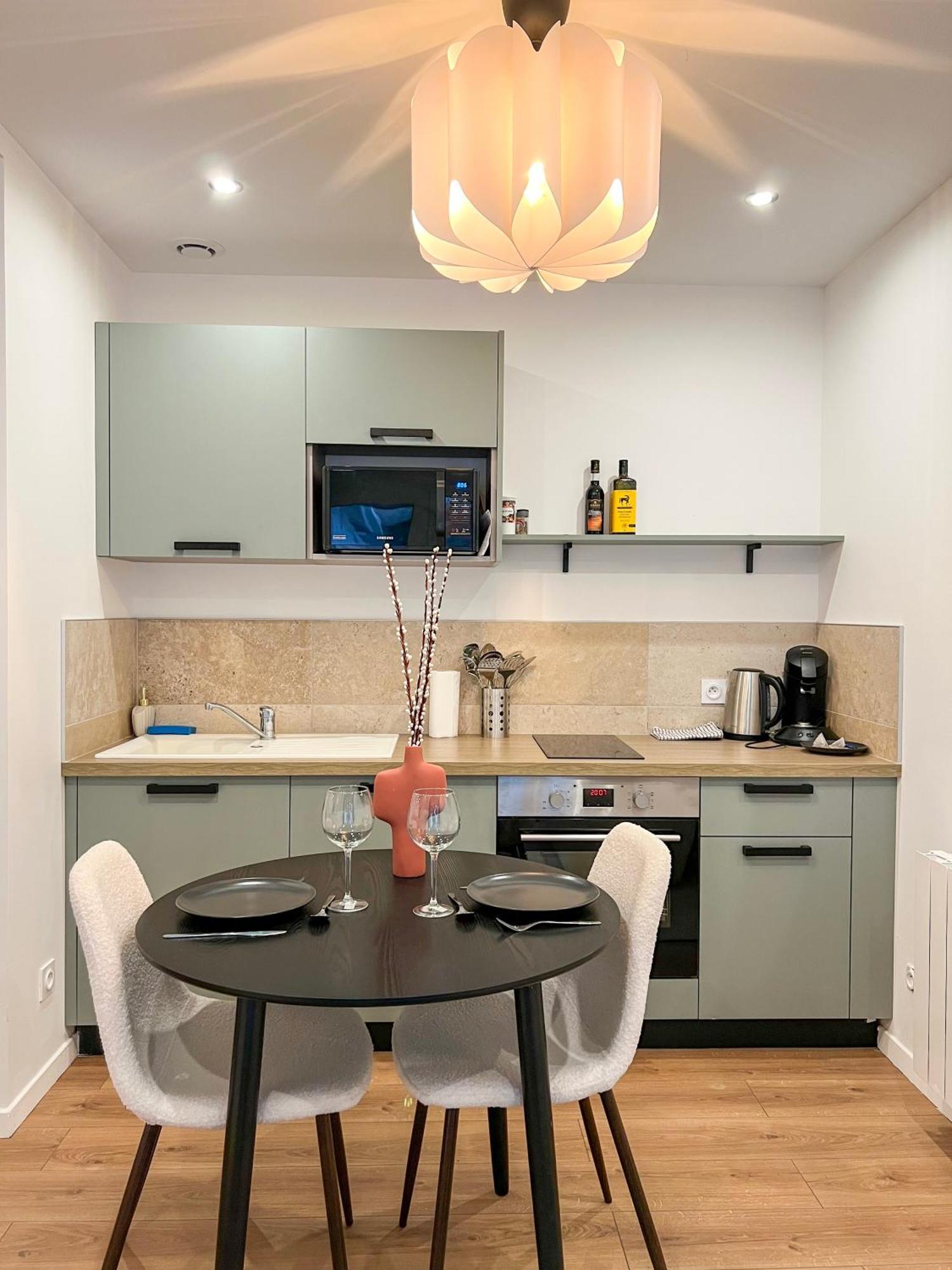 Bibemus Casa Maja - Baignoire Balneo - Parking - Terrasse Apartment Сент Етиен Екстериор снимка